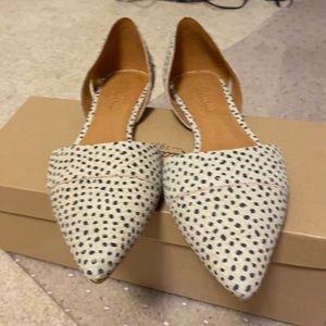 Women flat shoes size 7.5